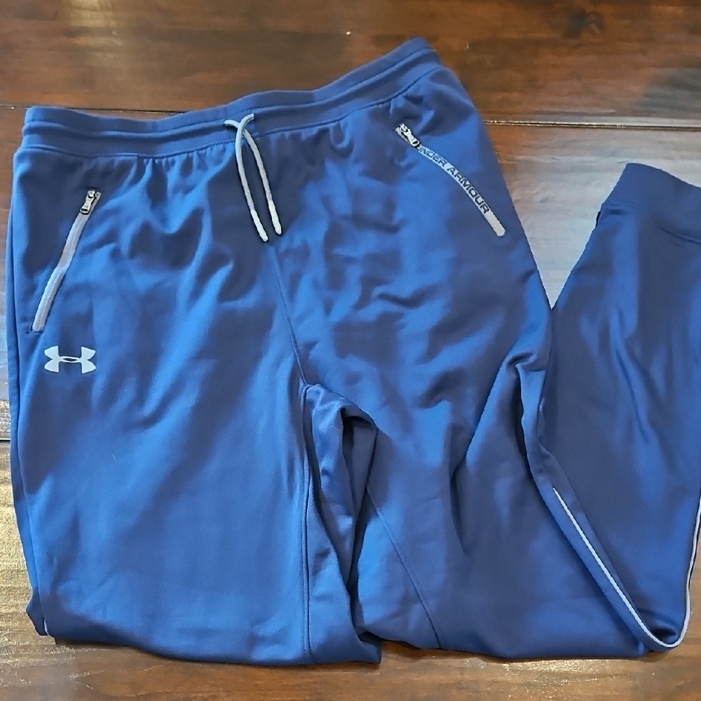 Under Armour Youth XL Navy Jogger Pants